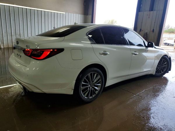 2022 INFINITI Q50 LUXE