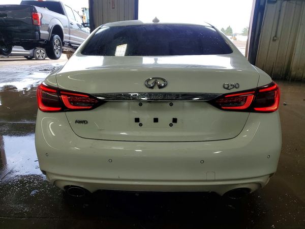 2022 INFINITI Q50 LUXE