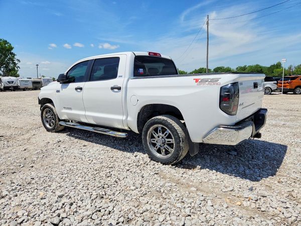 2016 TOYOTA TUNDRA