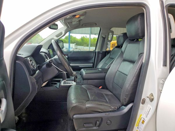 2016 TOYOTA TUNDRA