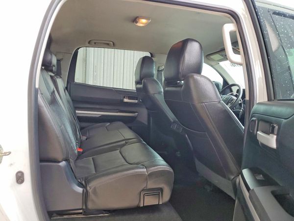 2016 TOYOTA TUNDRA