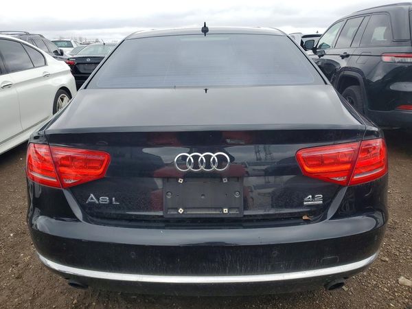 2012 AUDI A8