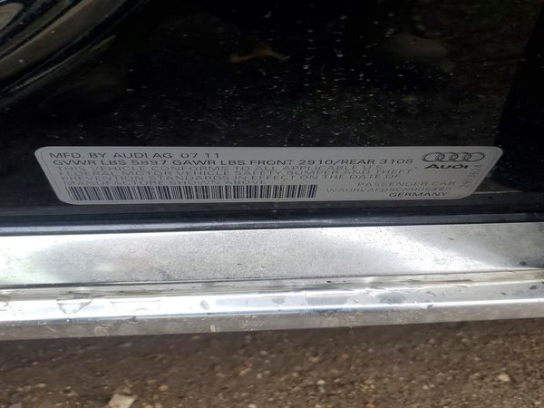2012 AUDI A8