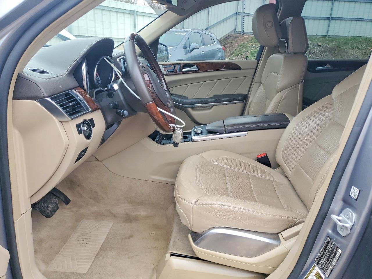 2015 MERCEDES-BENZ GL GL550 4MATIC