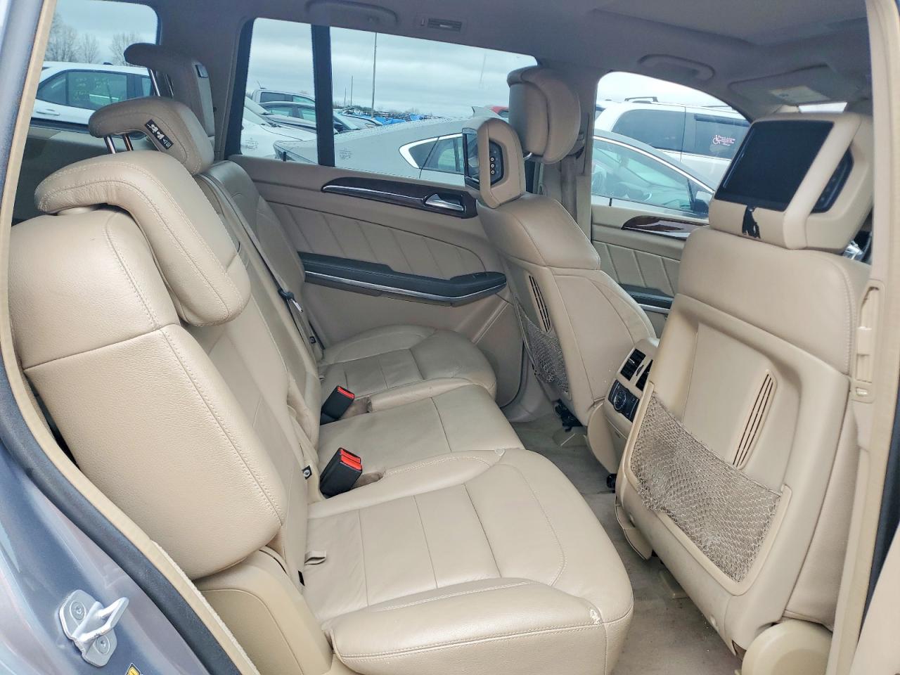 2015 MERCEDES-BENZ GL GL550 4MATIC