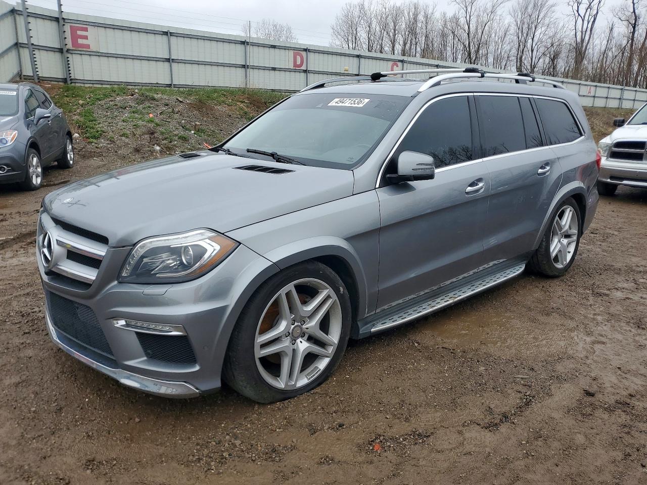 2015 MERCEDES-BENZ GL GL550 4MATIC