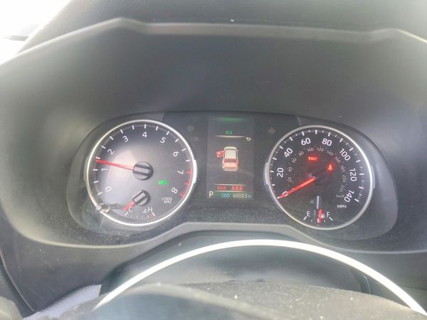 2021 TOYOTA RAV4 LE