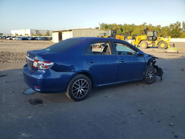 2013 TOYOTA COROLLA