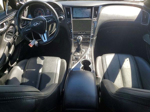 2017 INFINITI Q60