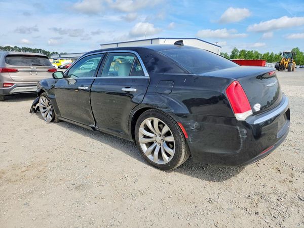 2018 CHRYSLER 300