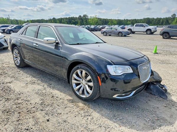 2018 CHRYSLER 300