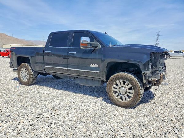 2017 CHEVROLET SILVERADO High Country