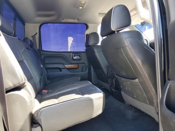 2017 CHEVROLET SILVERADO High Country