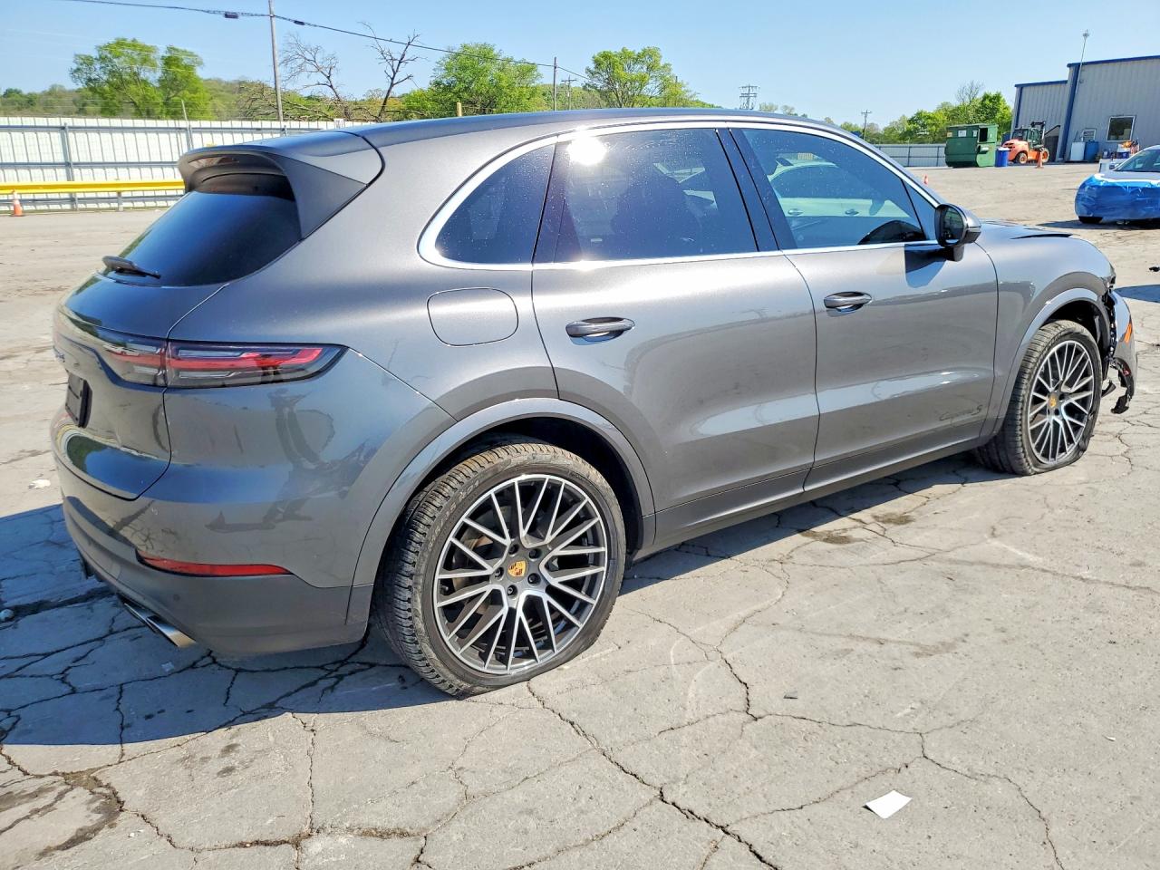2019 PORSCHE CAYENNE S
