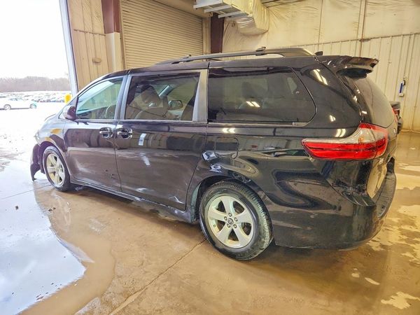 2020 TOYOTA SIENNA E grade