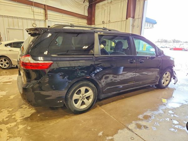 2020 TOYOTA SIENNA E grade
