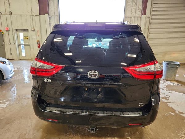 2020 TOYOTA SIENNA E grade