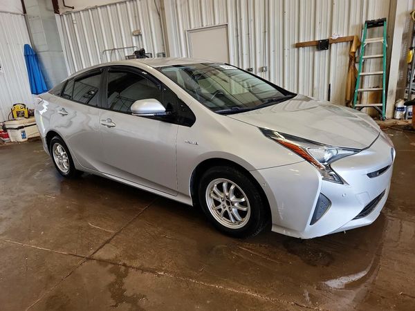 2018 TOYOTA PRIUS