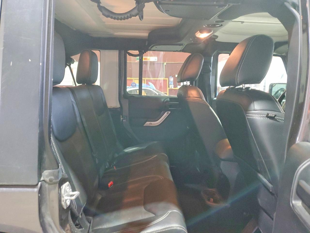 2017 JEEP WRANGLER UNLIMITED SAHARA 4X4