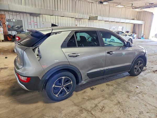 2023 KIA NIRO LX