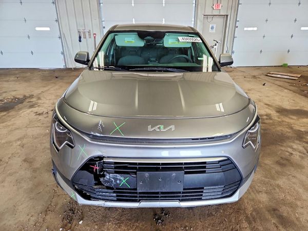 2023 KIA NIRO LX