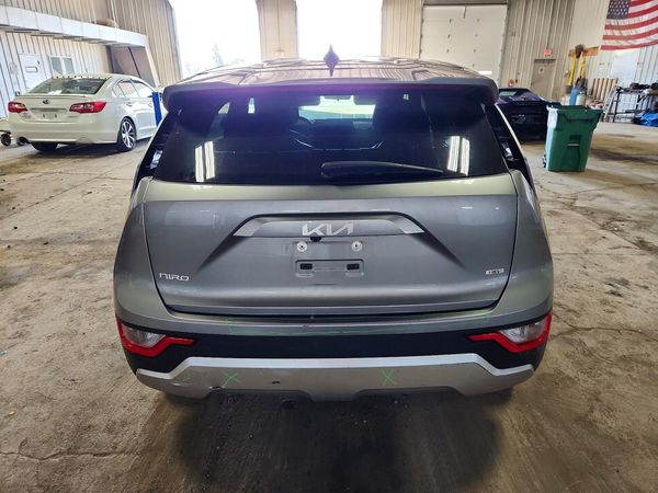 2023 KIA NIRO LX