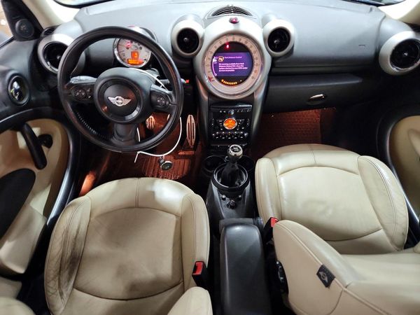 2012 MINI COOPER