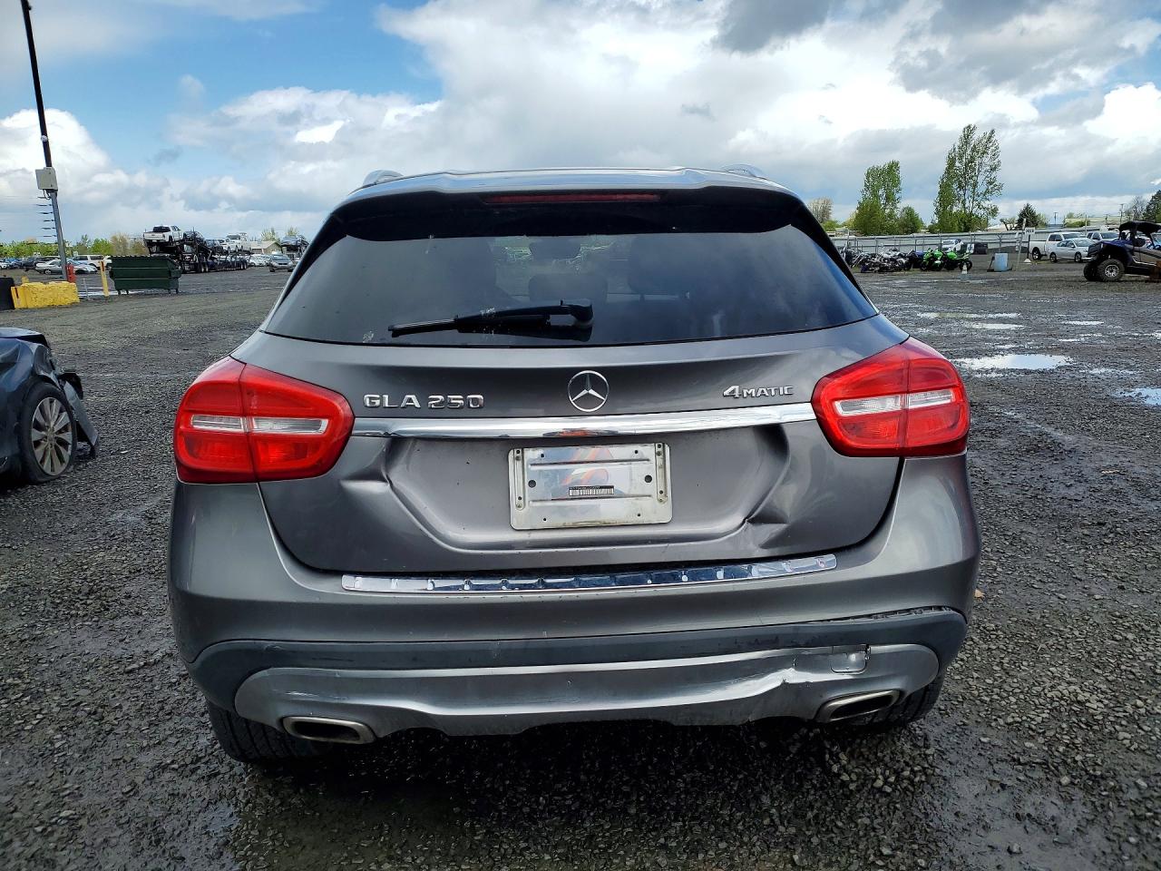 2016 MERCEDES-BENZ GLA GLA250-4M