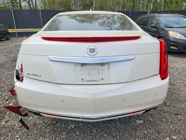 2013 CADILLAC XTS Premium