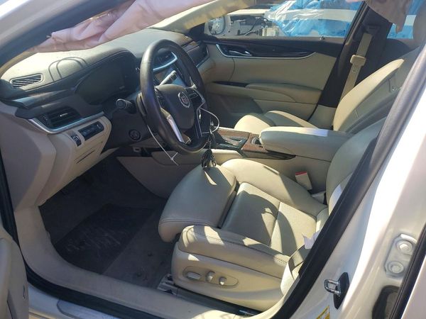 2013 CADILLAC XTS Premium