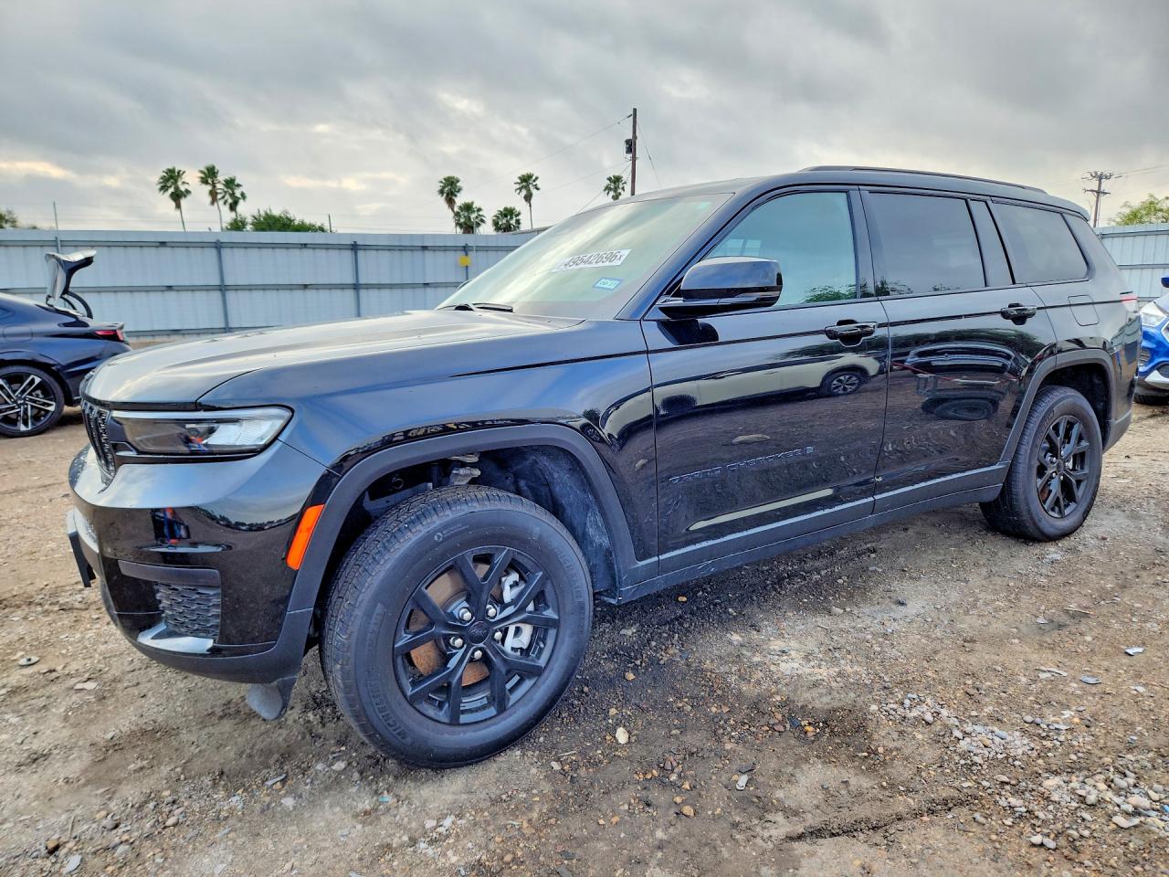 2025 JEEP GRAND CHEROKEE Laredo, Altitude