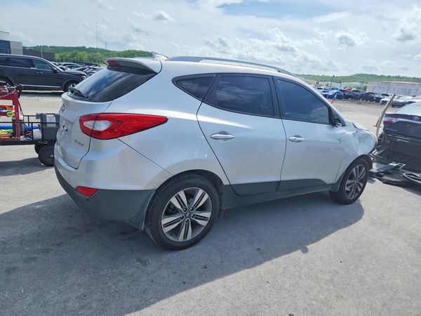2015 HYUNDAI TUCSON