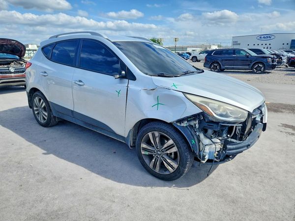 2015 HYUNDAI TUCSON