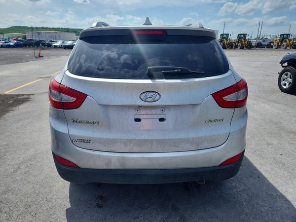 2015 HYUNDAI TUCSON