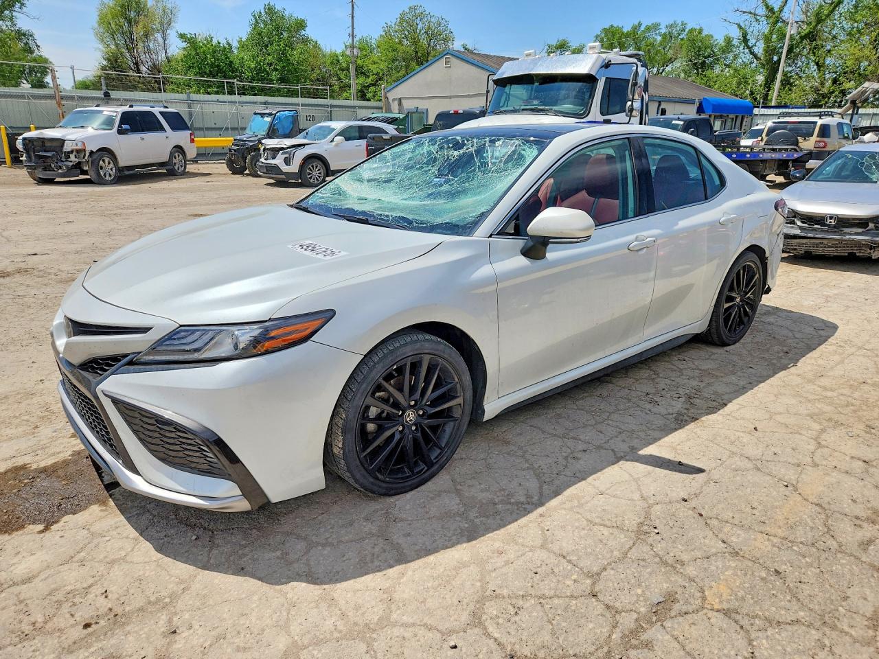 2022 TOYOTA CAMRY XSE