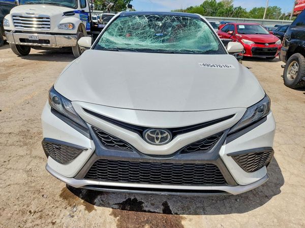 2022 TOYOTA CAMRY XSE