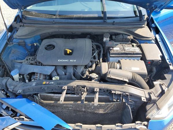 2017 HYUNDAI ELANTRA