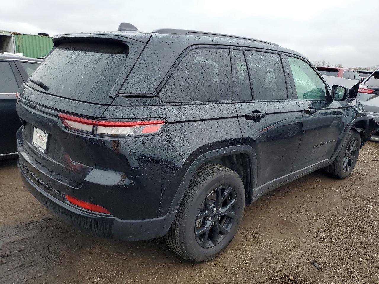 2025 JEEP GRAND CHEROKEE Laredo, Altitude