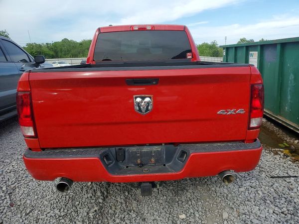 2013 RAM 1500 ST