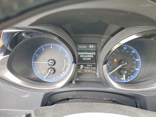 2016 TOYOTA COROLLA