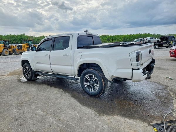 2019 TOYOTA TACOMA SR5