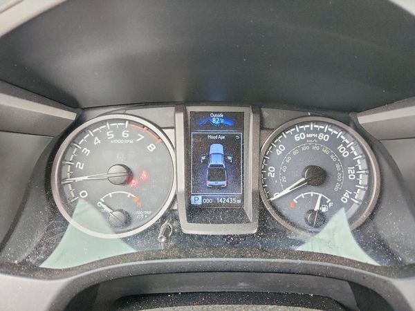 2019 TOYOTA TACOMA SR5