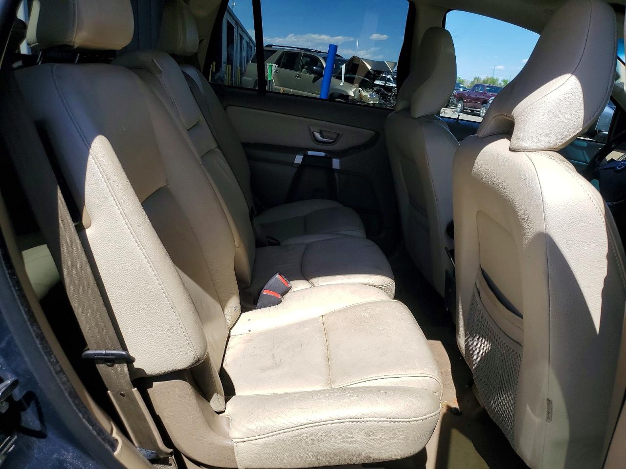 2013 VOLVO XC90