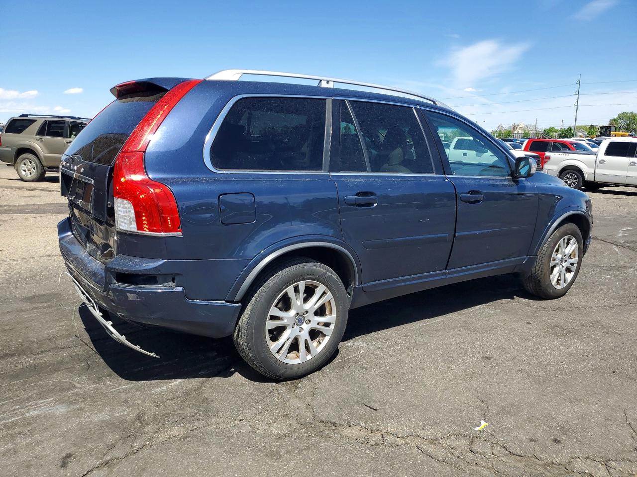 2013 VOLVO XC90