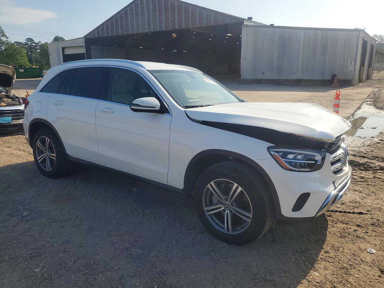 2020 MERCEDES-BENZ GLC GLC300