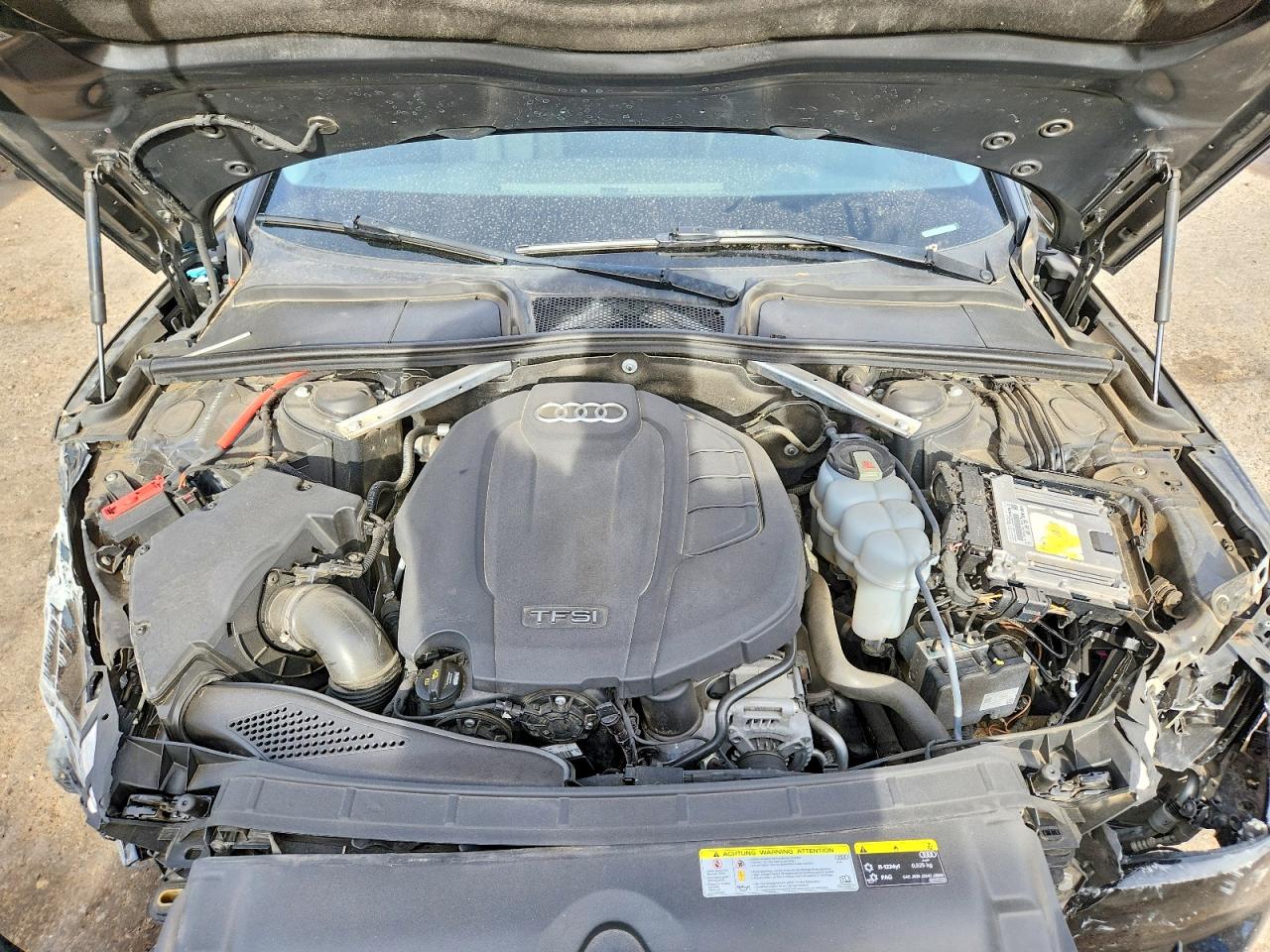 2019 AUDI A4 Premium, Titanium