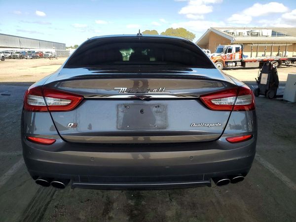 2015 MASERATI QUATTROPORTE Essence — DIRR