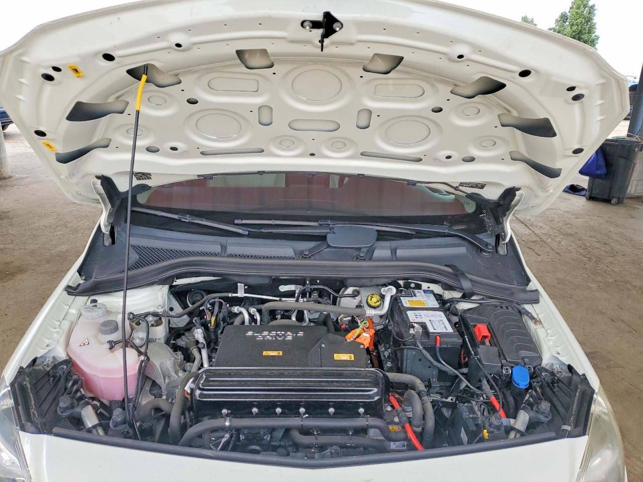 2017 MERCEDES-BENZ B B250e