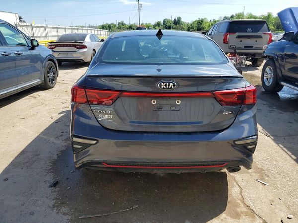 2021 KIA FORTE GT Line