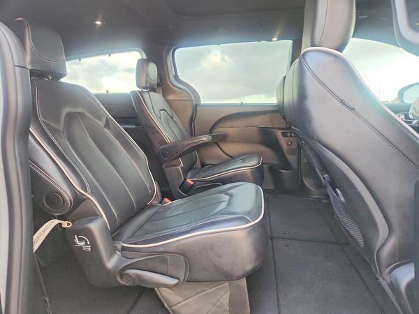 2025 CHRYSLER PACIFICA Limited — PSRS